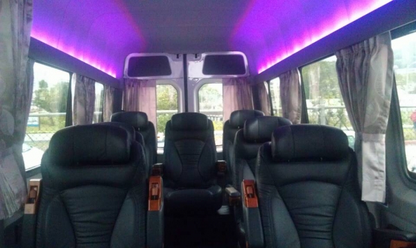 车内多种可变换气氛灯